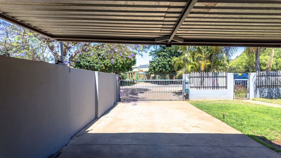 4 Bedroom Property for Sale in Bodorp North West